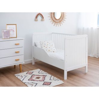 Magic fenyő kiságy  fehér + fehér lap leesésgátló