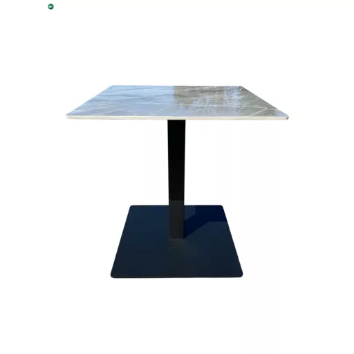 Bisztróasztal szürke márványhatású szinterezett kerámia lappal, 70×70 cm méretben RISTRETTO