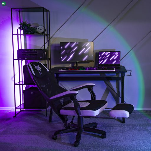 Bing. Gamer Forgószék fekete-fehér színben